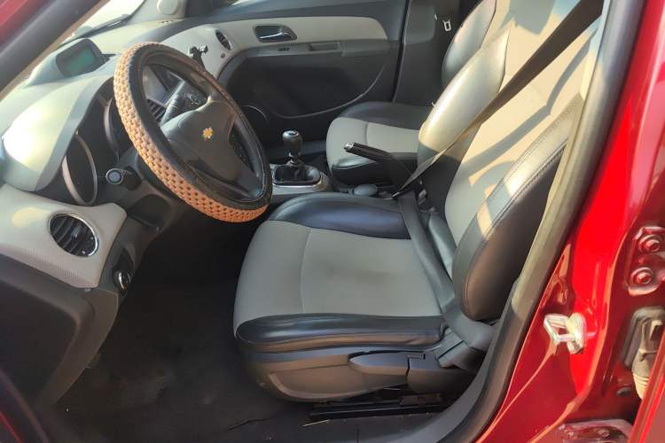 Used Chevrolet Cruze 2013 1.6L SE MT
