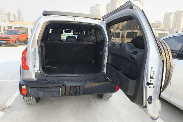 Used Deepal G318 2024 Four-Wheel-Drive Air Suspension Model