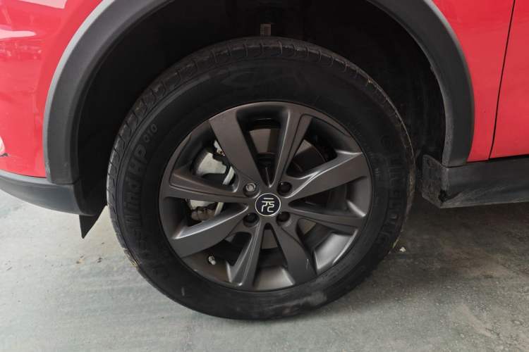 Used BYD Yuan New Energy 2019 EV535 Smart Connect Trendsetting Model Left Front Wheel Hub