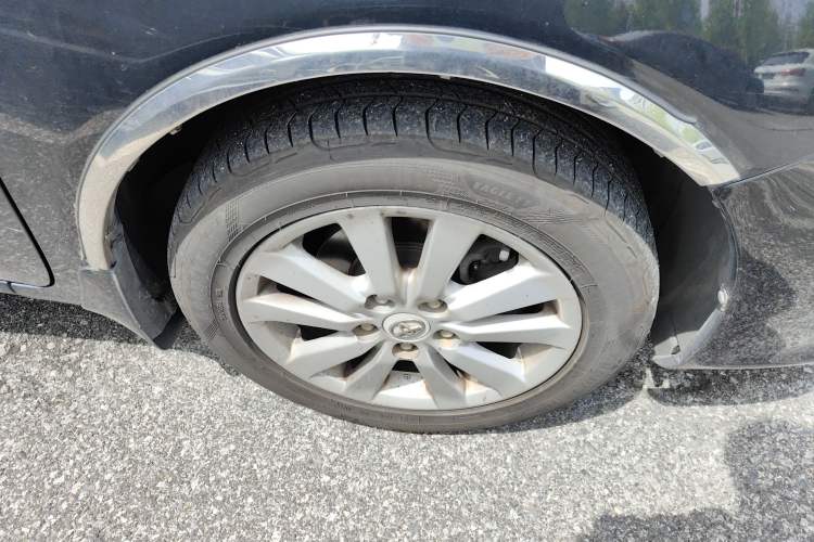 Used Toyota Corolla 2008 1.8L Automatic GL-i Sunroof Special Edition Right Front Wheel Hub