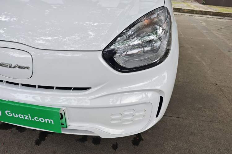 Used Roewe Clever 2021 302 km New Four-Seater Super-Efficient Version