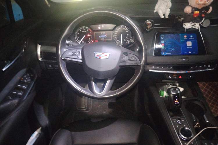 Used Cadillac XT4 2018 28T Two-Wheel Drive Leading Version