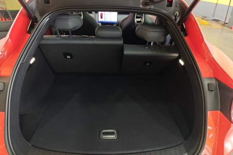 Used Xiaomi Auto YU7 2025 Ultra-Long Range All-Wheel Drive Pro Version
