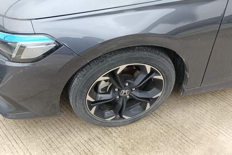 Used Honda Civic 2022 240TURBO CVT Dynamic Edition Left Front Wheel Hub