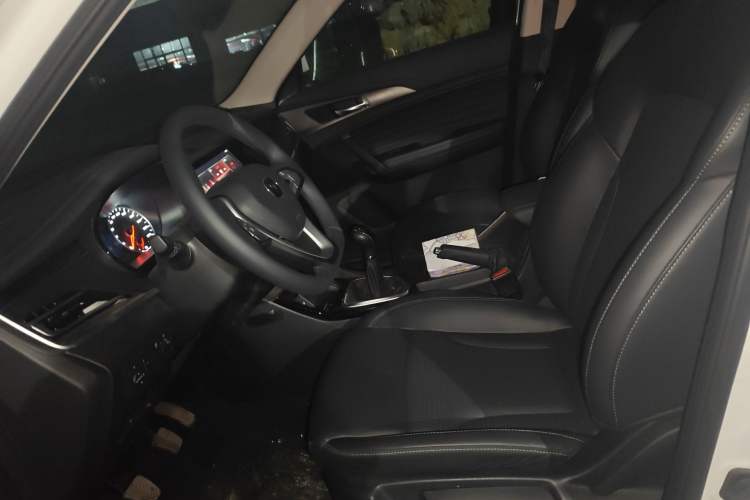 Used CHANGAN CS35PLUS 2021 Honor Million Edition 1.6L Manual Luxury Model
