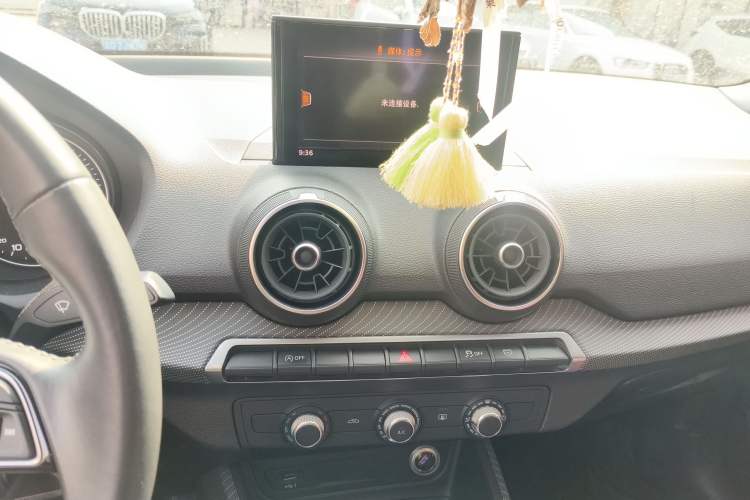 Used Audi Q2L 2018 35 TFSI Launch Exclusive Edition China VI