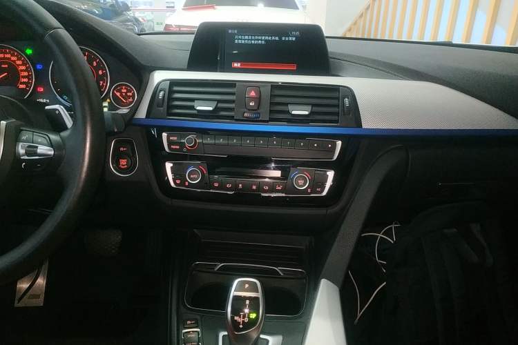 Used BMW 3 Series 2019 320i M Sport Package
