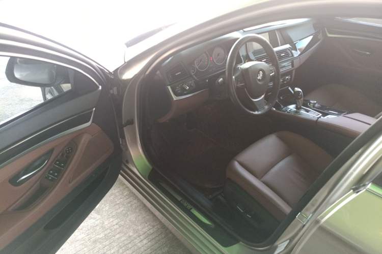 Used BMW 5 Series 2017 520Li Elegant Edition
