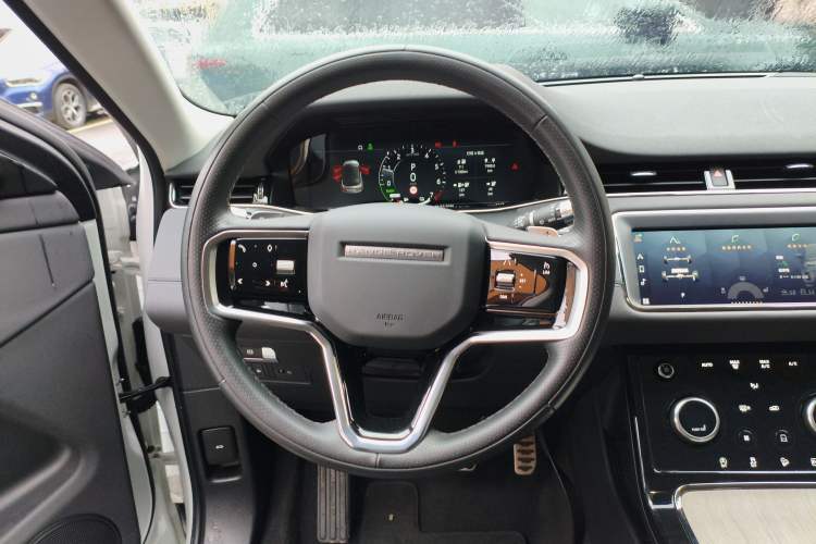 Used Land Rover Range Rover Evoque New Energy 2022 Aurora L P300e Plug-in Hybrid Electric Version