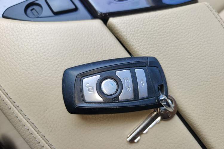Used BMW 5 Series 2013 525Li Luxury Model Vehicle Key