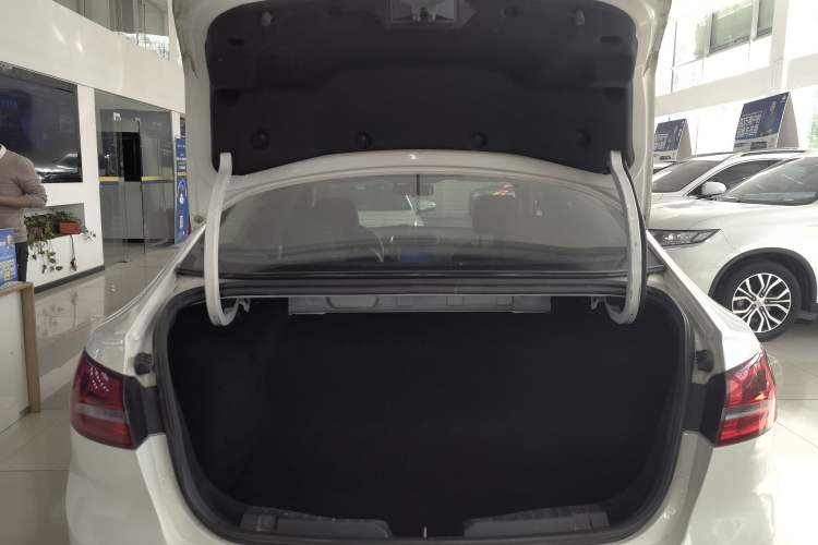 Used Ford Escort 2017 Happiness Edition 1.5L Automatic Fashion Version