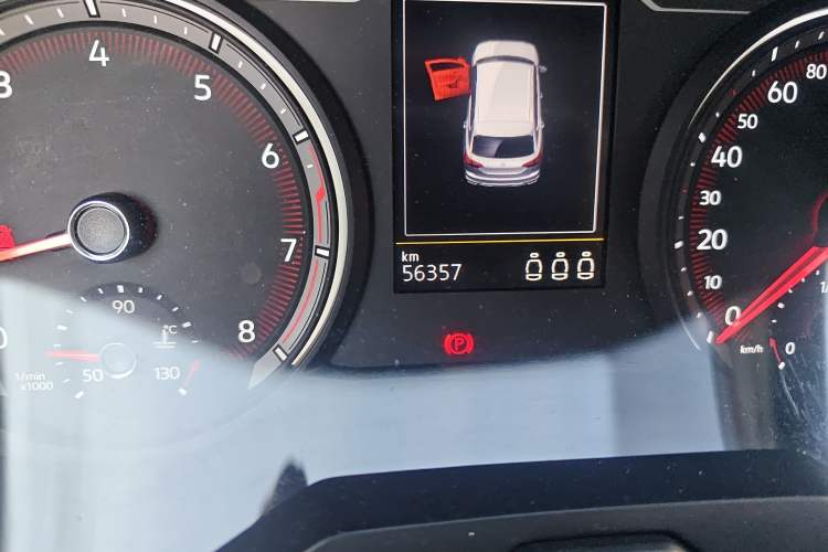 Used Volkswagen Tayron 2021 330TSI Two-Wheel Drive Luxury Smart Connectivity Version Odometer Close Up