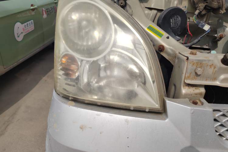 Used Wuling Rongguang 2011 1.5L Base Version Right Front Headlight