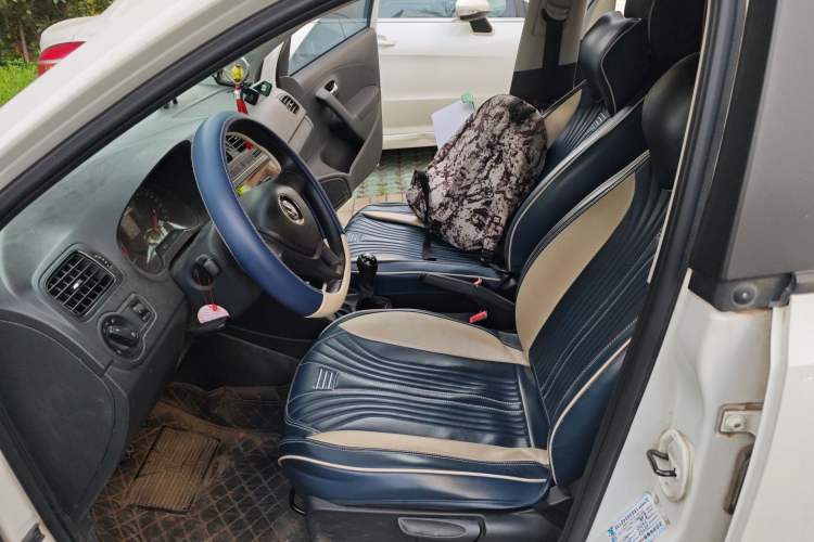 Used Volkswagen Polo 2016 1.4L Manual Fashion Model
