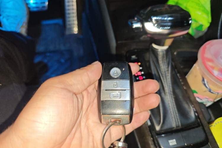 Used Kia K5 2016 1.6T Automatic LUX
