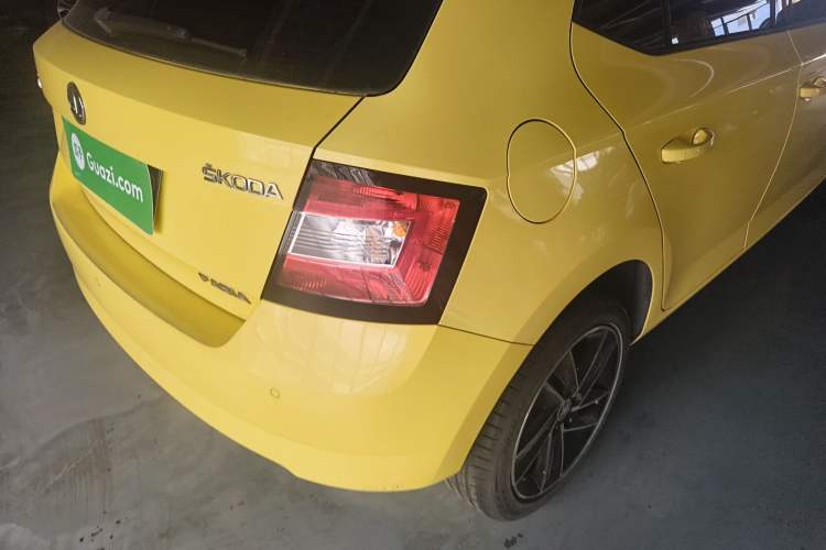 Used Skoda Fabia 2015 1.6L Automatic Sport Edition