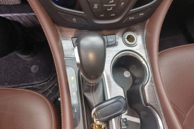 Used Buick Envision 2017 28T Four-Wheel Drive Elite Model Gear Lever