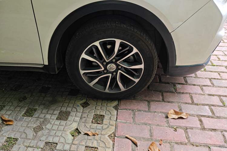 Used Baojun 730 2019 1.5T CVT Flagship Model 7 Seats China VI Emission Standard
