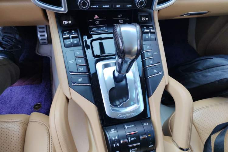 Used Porsche Cayenne 2016 Cayenne Platinum Edition 3.0T
