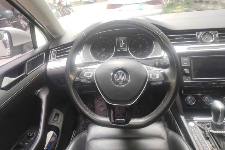 Used Volkswagen Magotan 2018 330TSI DSG Advanced Model