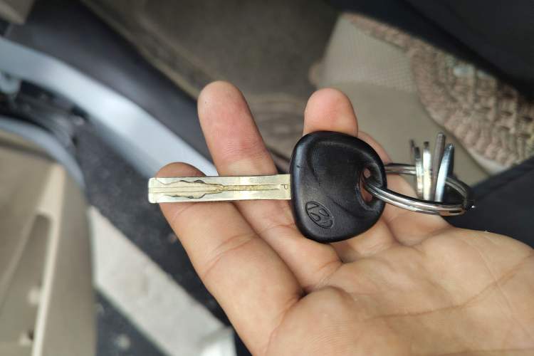 Used Hyundai Verna (older generation) 2010 Sedan 1.4L Manual Comfort GS