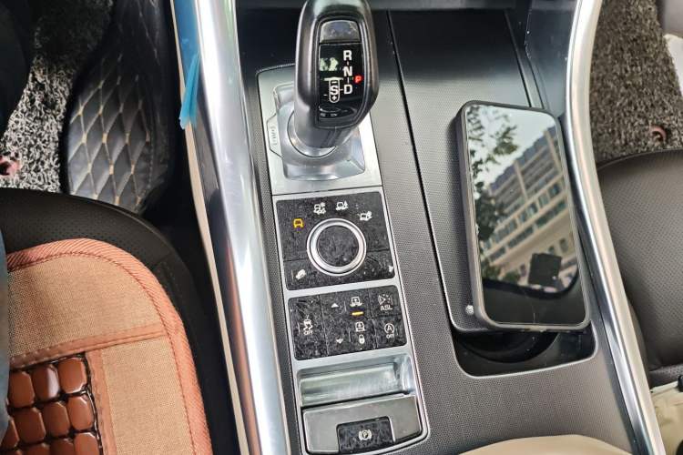 Used Land Rover Range Sport 2014 3.0 SC V6 HSE DYNAMIC Gear Lever