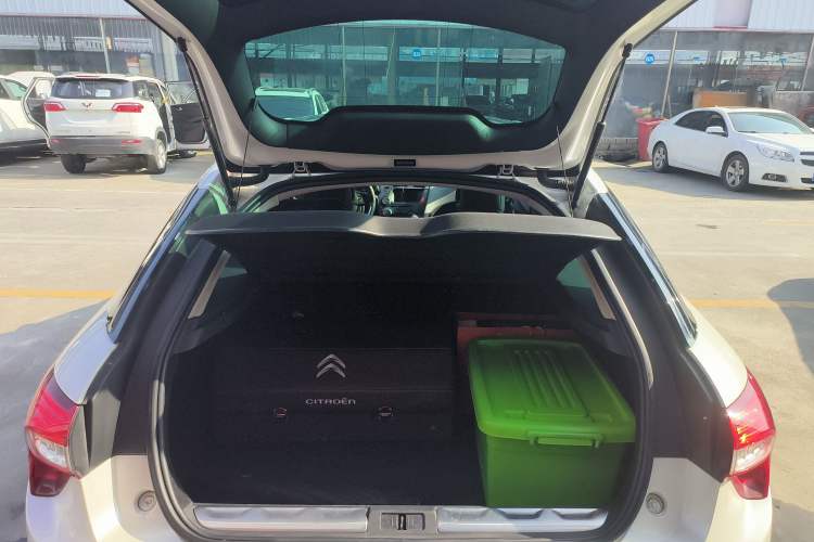 Used DS 5 2014 1.6T Luxury Edition THP160