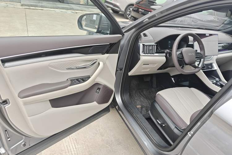 Used BYD Song PLUS New Energy 2025 DM-i Smart Drive 112KM Prestige Model
