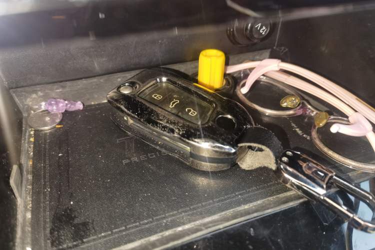 Used Volkswagen Tharu 2021 280TSI Two-Wheel Drive Comfort Edition Vehicle Key