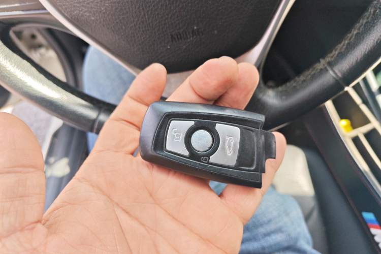 Used BMW 3 Series 2015 320Li Fashion Model
