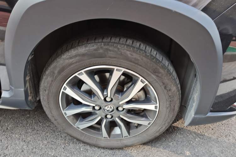 Used Toyota YARiS L Zhi Xuan 2022 X-Trail 1.5L CVT Prestige Edition