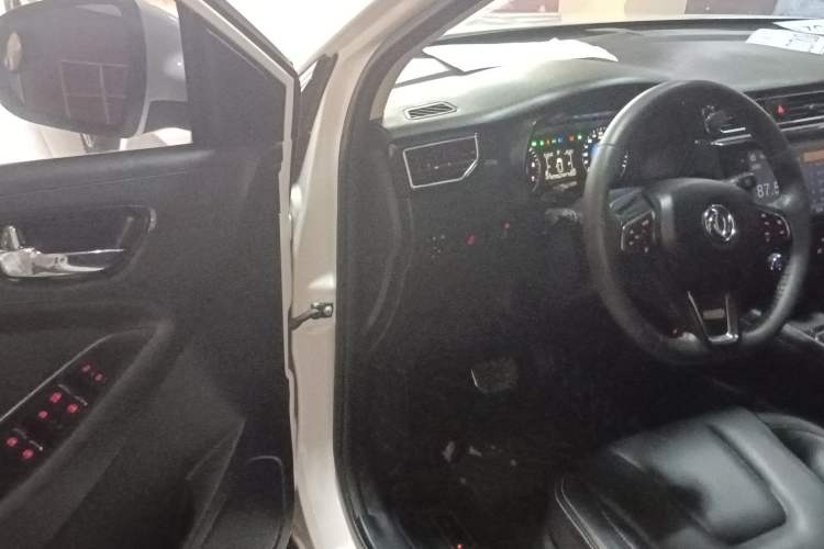 Used Dongfeng Fengon 580 2017 Revised Version 1.5T CVT Luxury Edition