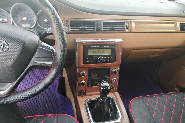 Used JDMC T5 2018 2.8T Two-Wheel-Drive Comfort Version Standard Wheelbase JE493ZLQ5D
