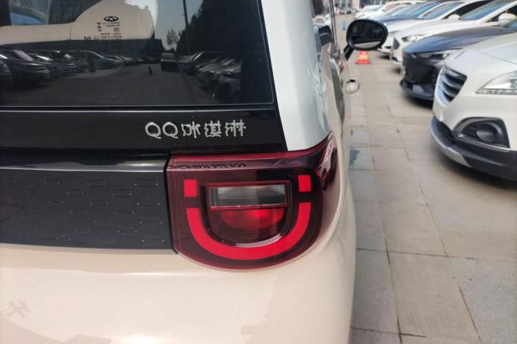 Used Chery QQ Ice Cream 2025 205km Qi Energy Version Right Rear Taillight