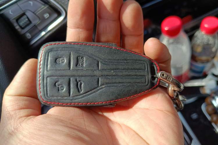 Used Hongqi HS5 2019 2.0T Smart Connect Flagship Edition Vehicle Key