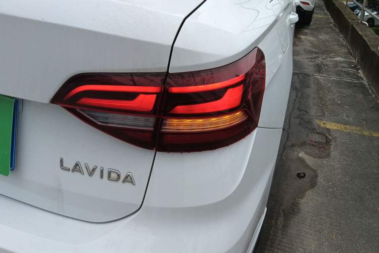 Used Volkswagen Lavida 2023 1.5L Automatic De Yi Edition
