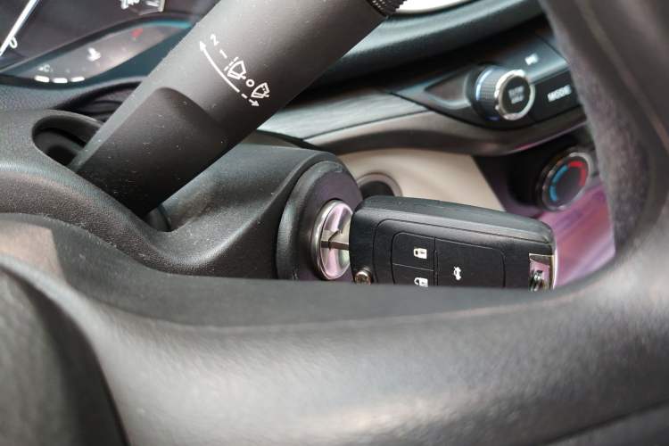 Used Buick GT 2015 15N Automatic Elite Version
