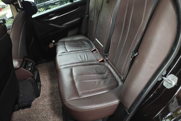 Used BMW X5 2013 xDrive35i Leading Model Left Rear Seat