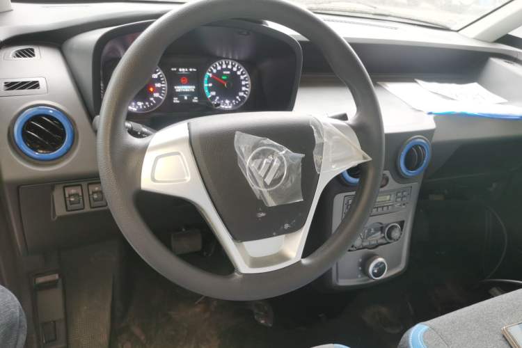 Used Foton Intelligent Blue Elf E7 2024 All-Electric Van Flat Roof 2 Seats EVE Energy 41.86 kWh