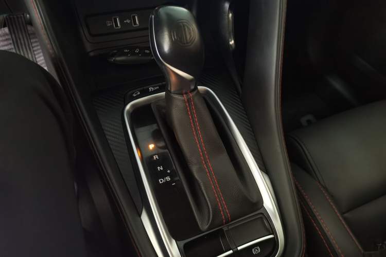 Used MG ZS 2020 180 DVVT Automatic Lite Gear Lever