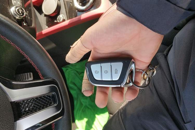 Used JAC iEV7S 2017 ZhiZun Model