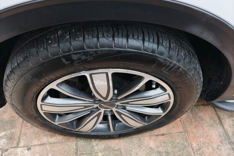 Used Haval H6 2021 1.5 GDIT Automatic Champion Edition Left Front Wheel Hub