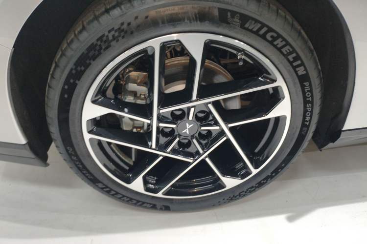 Used XPeng P7+ 2024 Long-Range Max Exterior 5