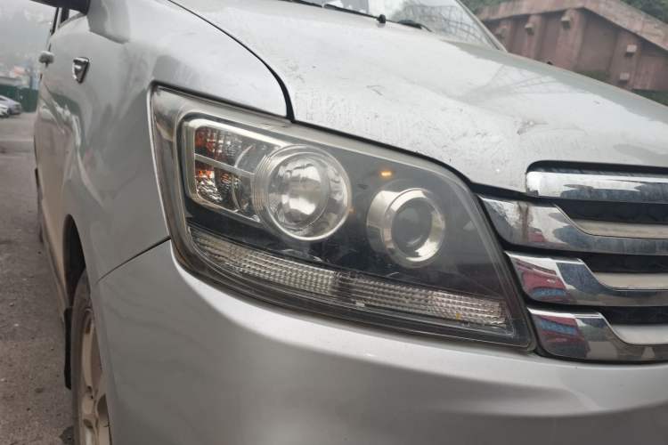 Used CHANGAN KAICHENG Ounuo S 2015 1.5L Jin Ouno Standard Model Right Front Headlight