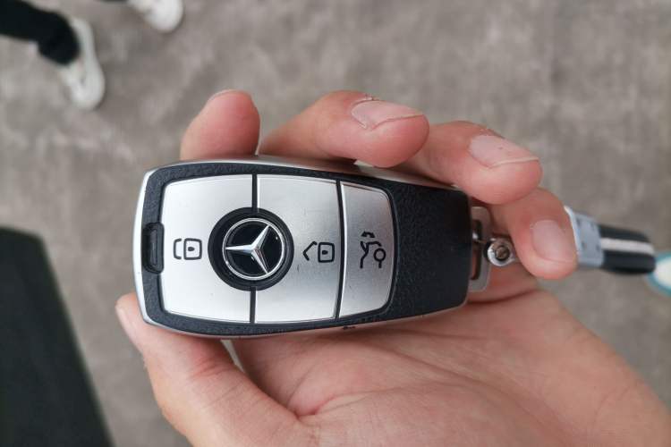 Used Mercedes-Benz Vito 2021 2.0T Business Version 7 Seats Vehicle Key