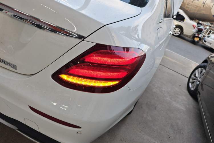 Used Mercedes-Benz E-Class 2019 Restyled E 300 L Sporty and Stylish Edition
