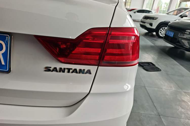 Used Volkswagen Santana 2021 1.5L Manual Fashion Edition Exterior 3