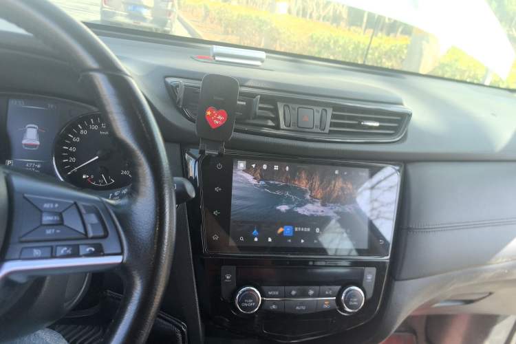 Used Nissan X-Trail 2021 2.0L CVT 2WD XL Premium Commemorative Edition Audio And AC Panel