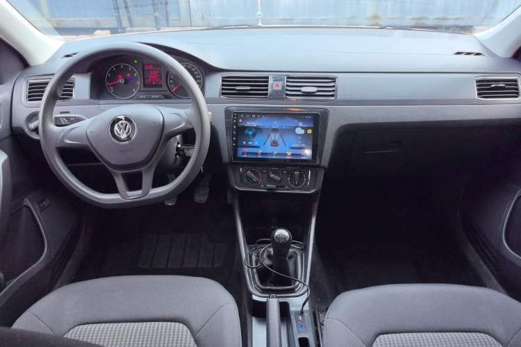 Used Volkswagen Santana 2021 1.5L Manual Fashion Edition Center Console