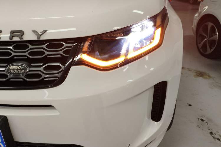 Used Land Rover Discovery Sport 2020 249 PS R-Dynamic Performance Edition